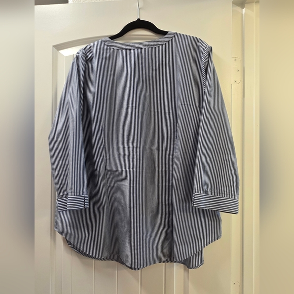Van Heusen - Blue And White Stripe - V Neck Tunic - 3/4 Sleeve - XL - Picture 7 of 7